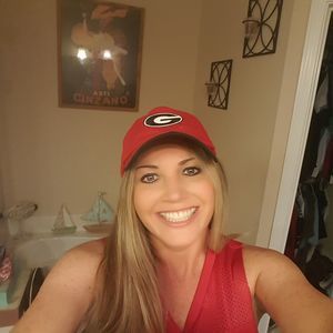 Meet your Posher, Jera